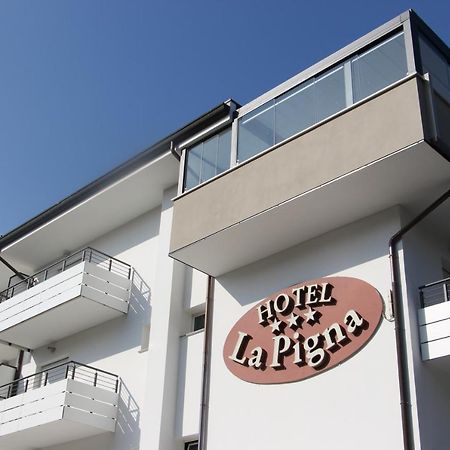 Hotel La Pigna Lignano Sabbiadoro Esterno foto
