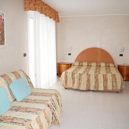 Hotel La Pigna Lignano Sabbiadoro Esterno foto