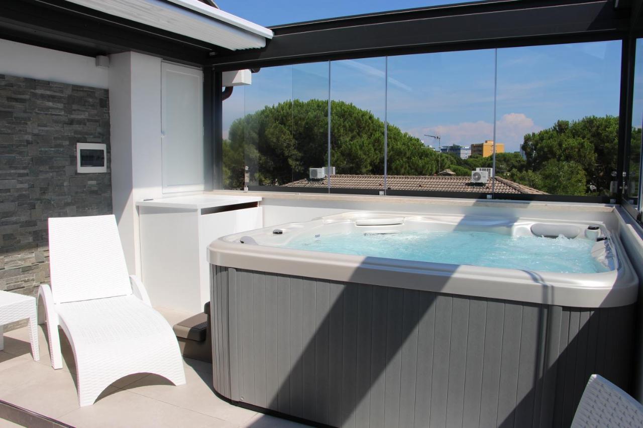Hotel La Pigna Lignano Sabbiadoro Esterno foto